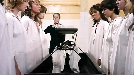 Английское воспитание | Éducation anglaise (1983) эротический фильм