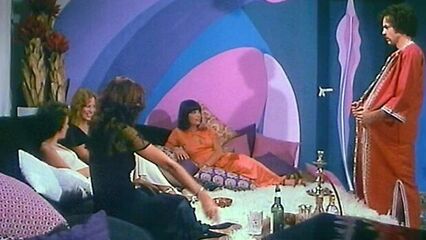 Мои ночи с Алисой, Пенелопой, Арнольдом, Мод и Ришаром (порно фильм)