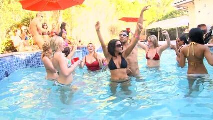 Танцующий медведь 25 | Dancing Bear 25 - полный порно фильм