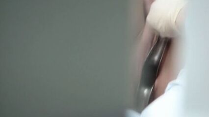 Скрытая камера возле гинекологического кабинета