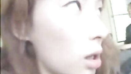 Японскую студентку трахнули в автобусе