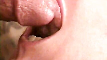 Кончил прямо в рот