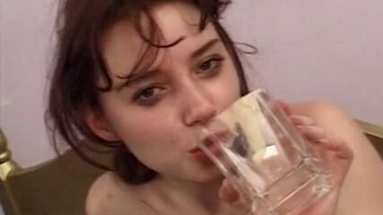 Эндоскоп в заднем проходе русских девушек