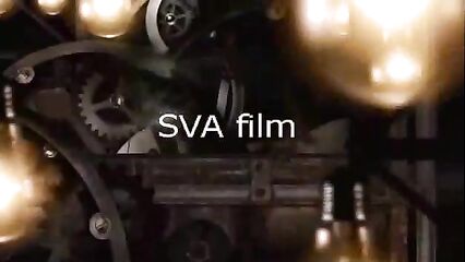 Целку русской 18-летней брюнетке сломали, заставили сосать и обкончали