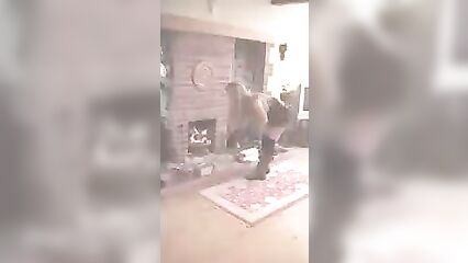 Анилингус озабоченной домохозяйки и ее господина