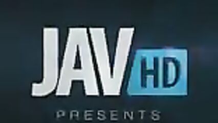 Возбужденная писающая азиатка