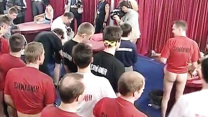 Порно рекорды: чемпионат мира по сексу в Варшаве