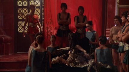 Калигула - полнометражный порно фильм с русским переводом