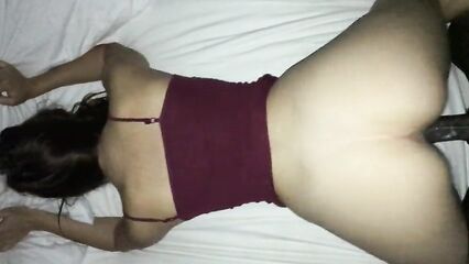 У моего нового парня большой черный длинный член!