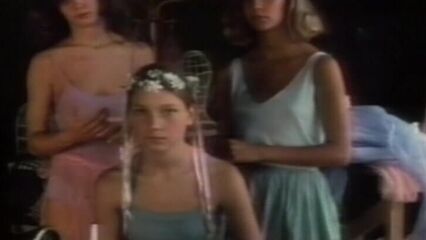 Лето в Сан-Тропе (Унте Сен-Тропе) — эротический фильм