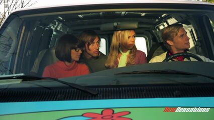 Скуби-Ду. Порно пародия | Scooby Doo: A XXX Parody (2011) онлайн