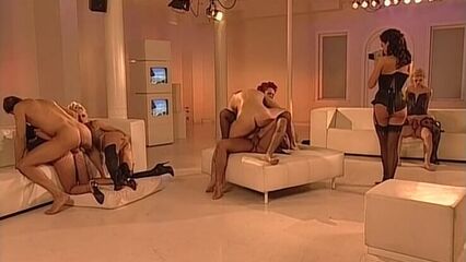 Секс игры в Амстердаме — фильм с русским переводом