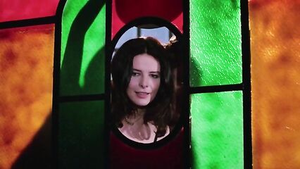 Эротический фильм Эммануэль: Насилие в женской тюрьме (с русским переводом)