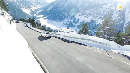 Покорение Гор 2, начинающие лыжницы (порно фильм с русским переводом)