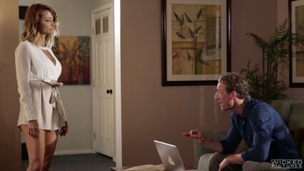 Неудобная любовница — порнофильм с русским переводом