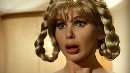 Эротические похождения красной шапочки (с переводом)