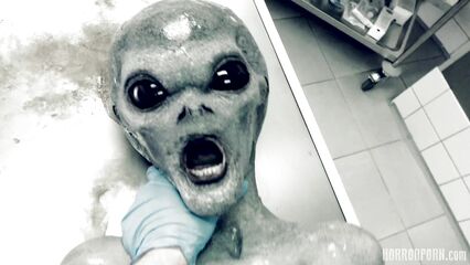 Секс с инопланетянином из разбившегося Розуэлльского НЛО