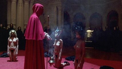 С широко закрытыми глазами — эротический фильм