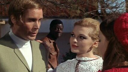 Евгения... история ее путешествия в мир извращений