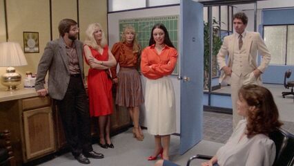 Молодые любят погорячее — ретро порно фильм с переводом