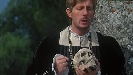 Гамлет: Ради любви Офелии — ретро порно фильм Luca Damiano