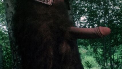 Зверь из космоса — эротическое кино, фантастика, треш