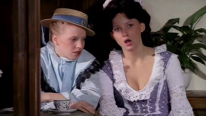 Жозефина Мутценбахер — Венская шлюха (1991) порно версия